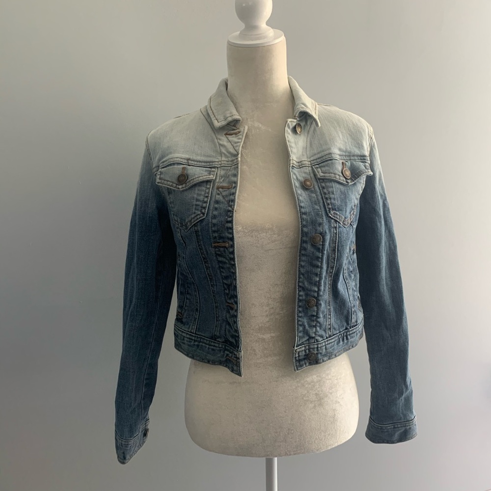 Ombre cropped denim jacket
